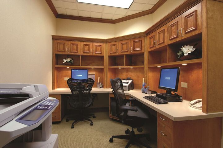 Business Center 52 of 55