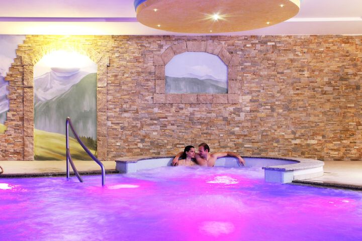 Hotel Pool