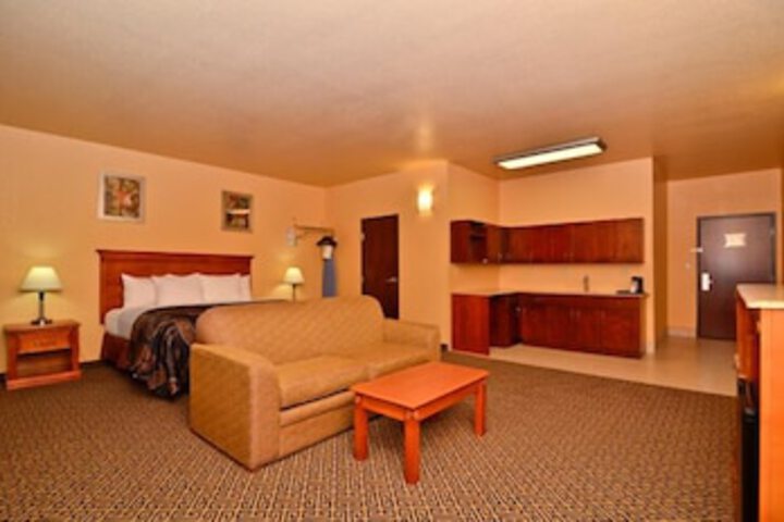 Room 13 of 78