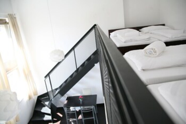 Room 184 of 275