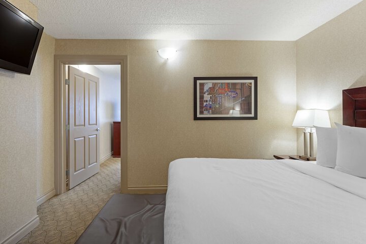 Room 19 of 50