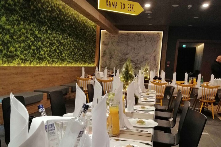Dining 42 of 73