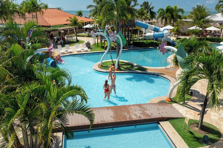 Hotel Pool