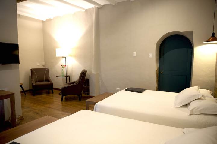 Room 16 of 60