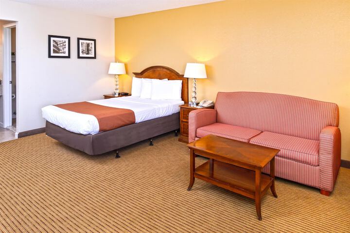 1 Double Bed Deluxe (16 of 16)