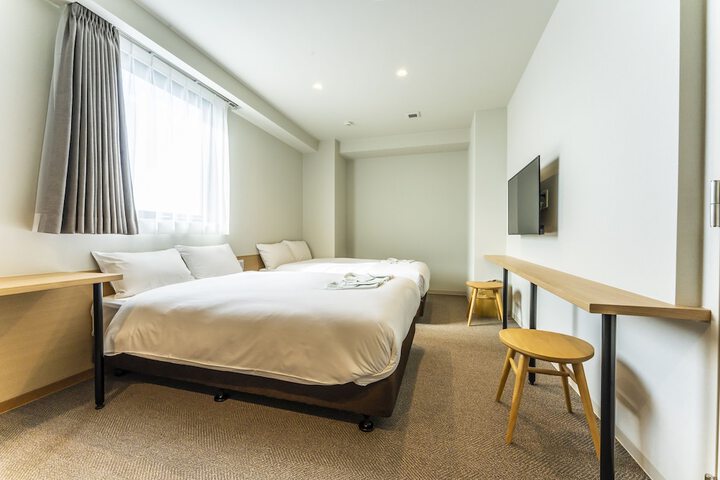 Room 15 of 42