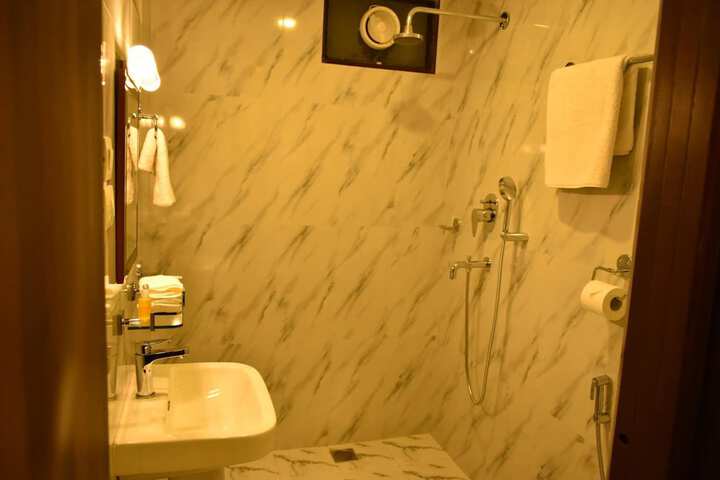 Room 29 of 71