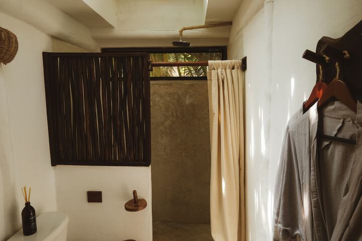Room 25 of 60