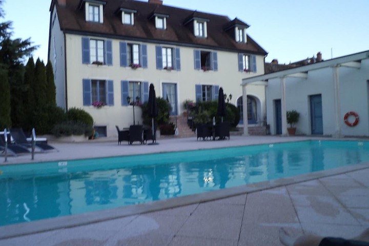 Pool 22 of 49