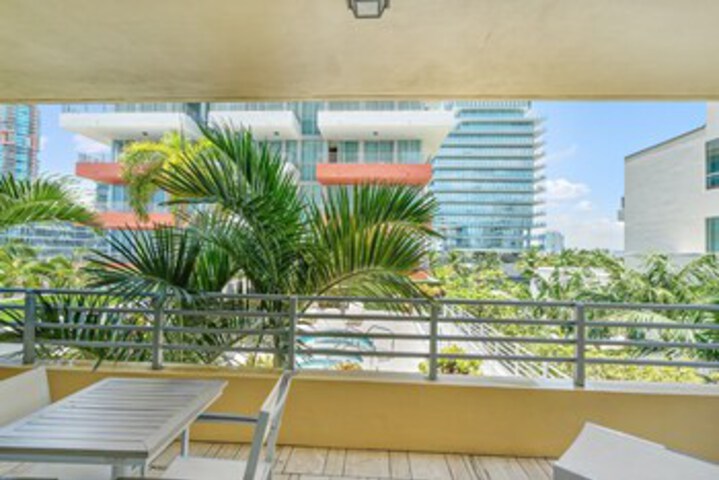 Terrace/Patio 5 of 318