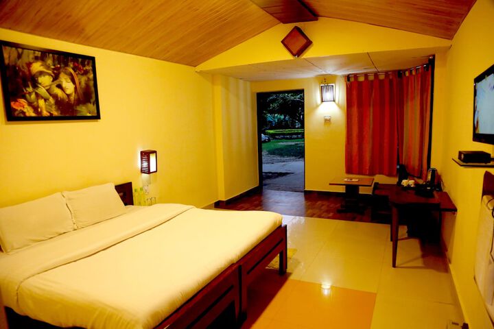 Room 2 of 54