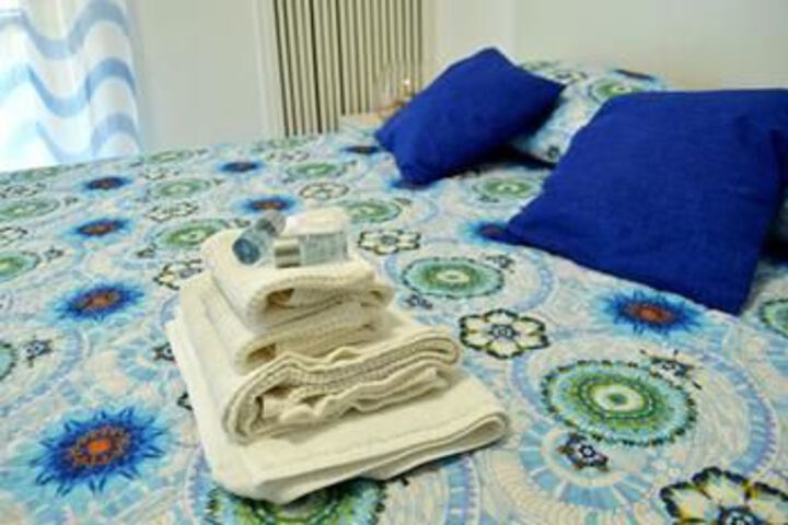 Room 8 of 22