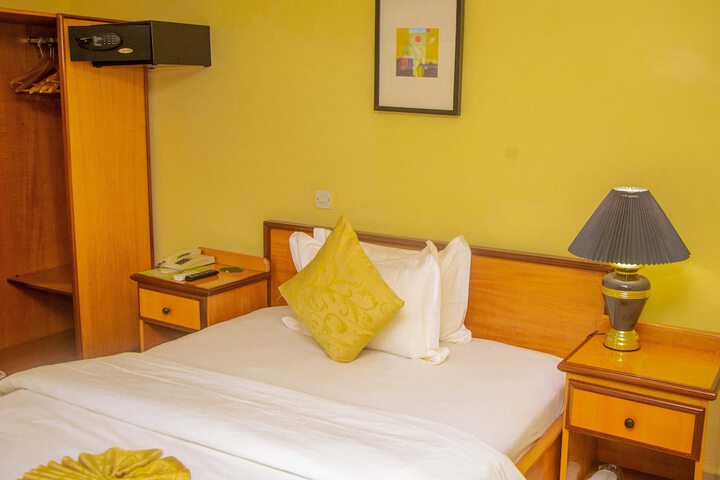 Room 15 of 51