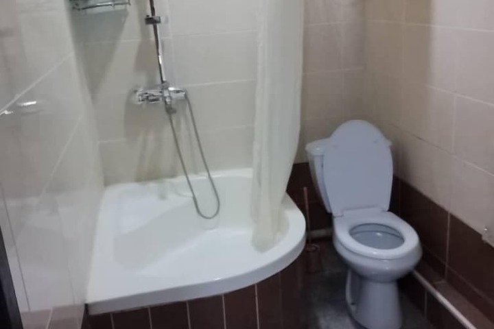 Room 10 of 11
