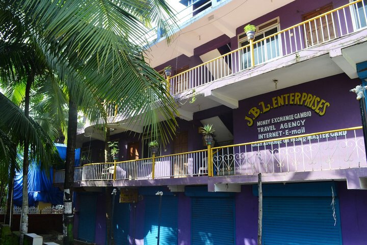 Hotel 7 of 13
