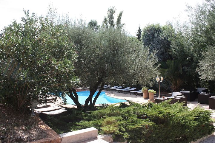 Pool 37 of 47