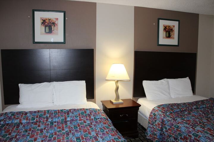 2 Double Beds (6 of 27)