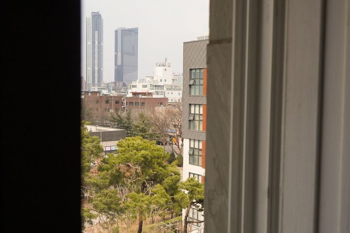 Room 14 of 43