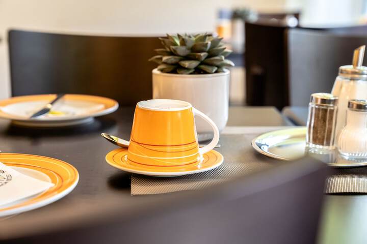Breakfast/Coffee Service 38 of 47