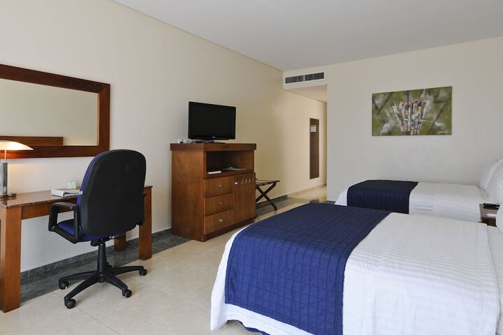 Room 19 of 81