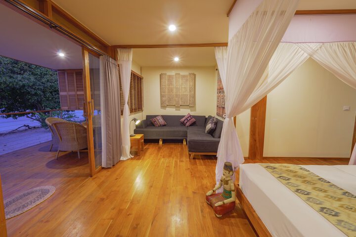 Room 10 of 39