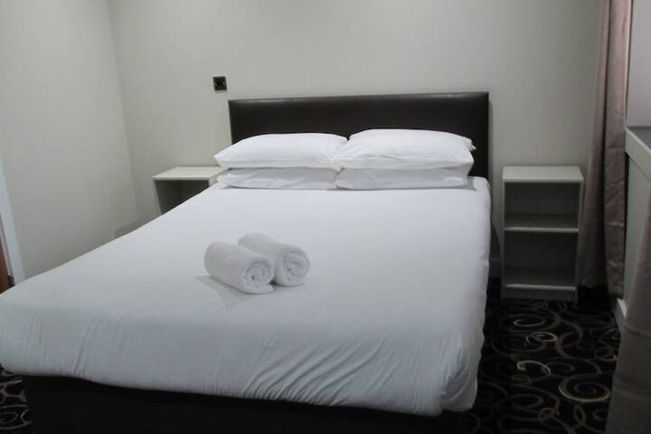 Room 14 of 23
