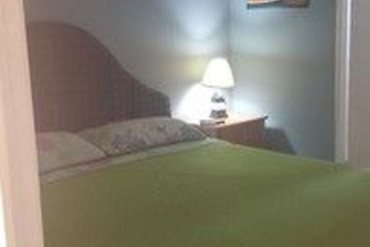 Room 7 of 17