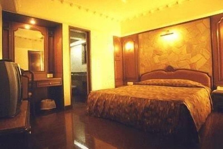 Room 7 of 43