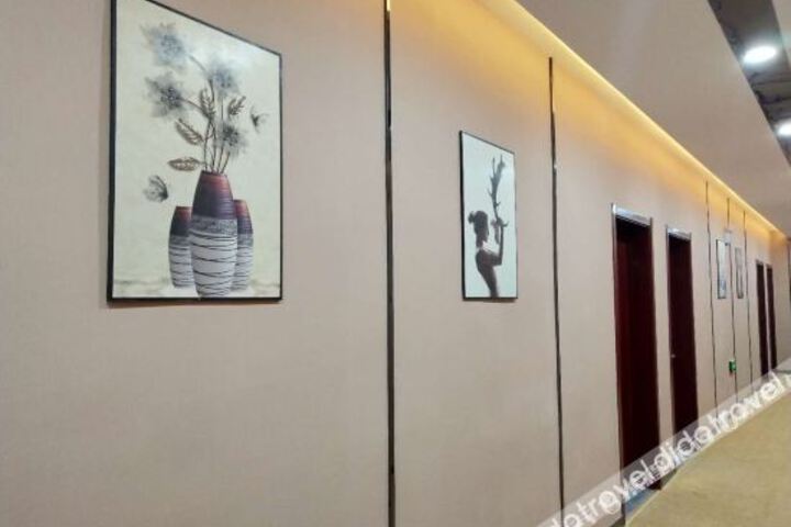 Hotel Interior 13 of 30