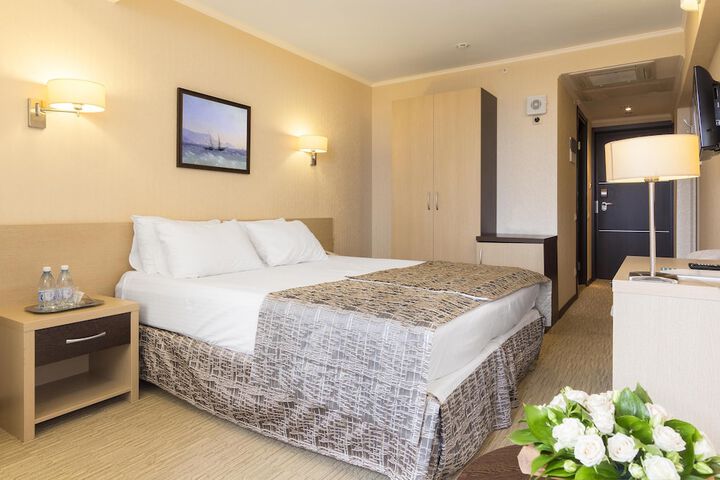 Room 4 of 71