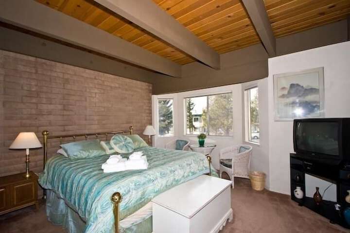 Room 2 of 17
