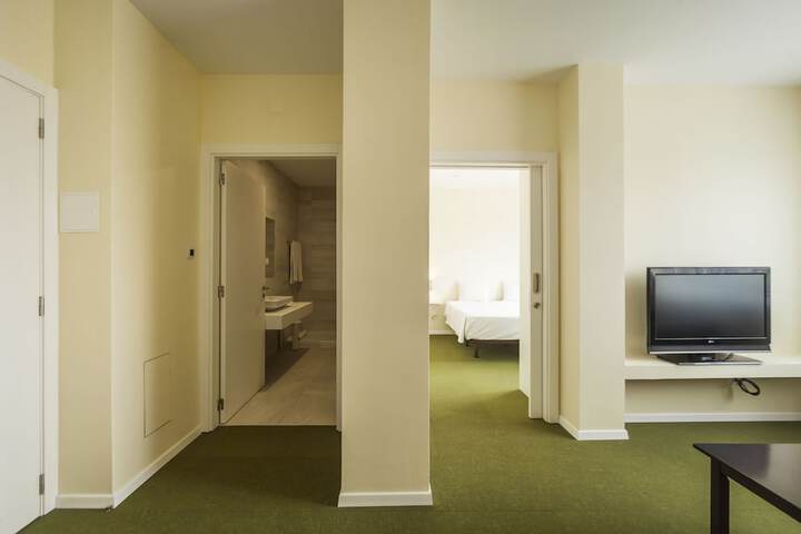 Room 42 of 87