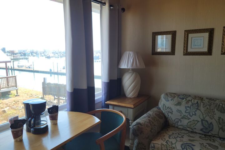 Room 26 of 120