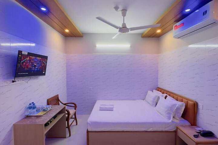 Room 16 of 45