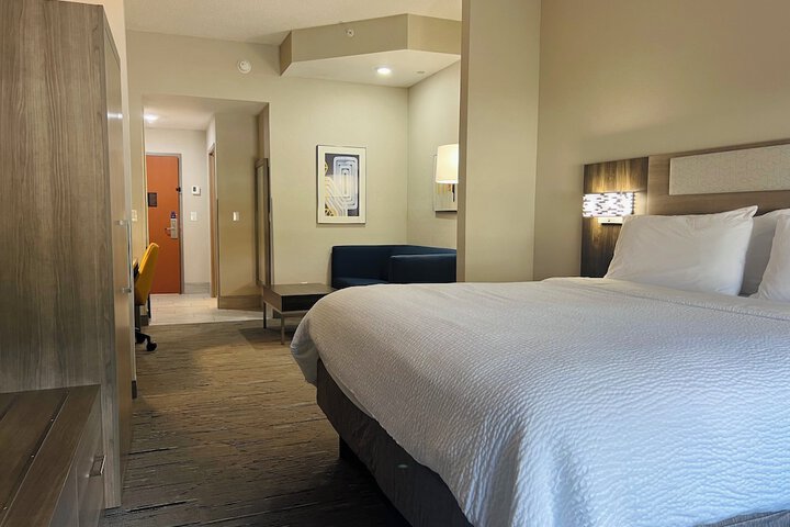 Room 9 of 49