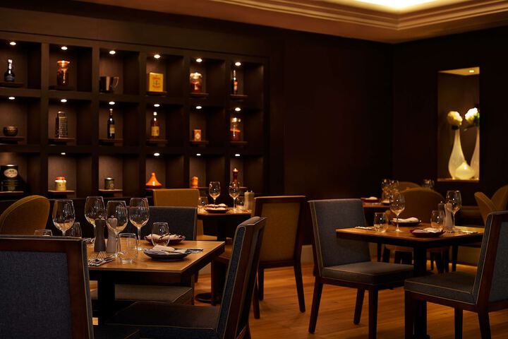 Dining 66 of 102