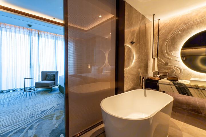 Room 42 of 69