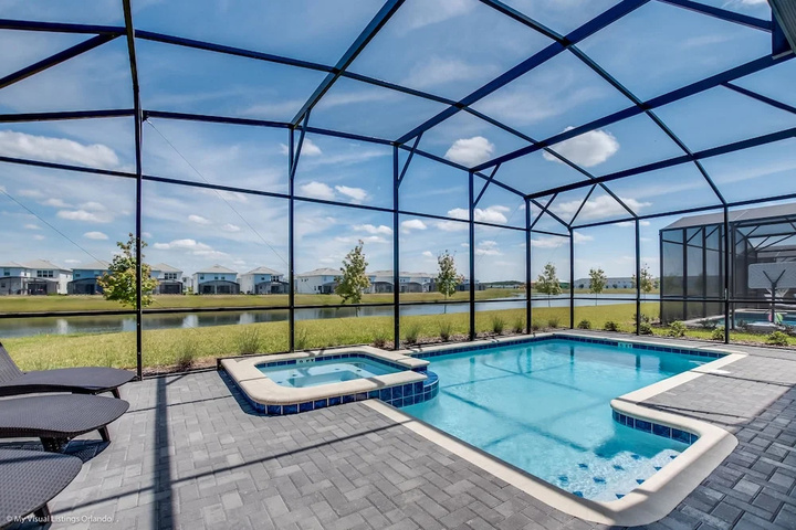 Pool 16 of 38