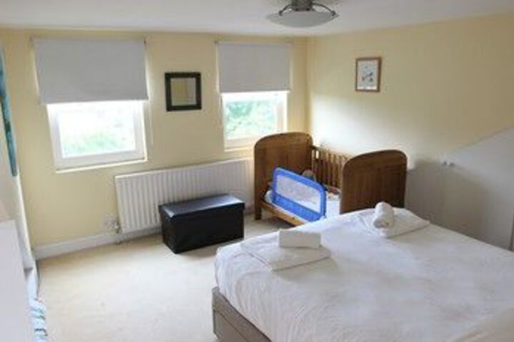Room 11 of 39