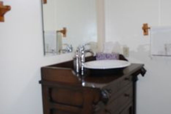 Room 9 of 38
