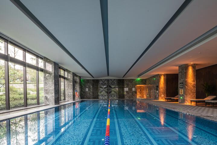 Pool 17 of 20