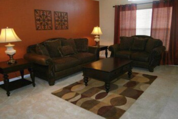 4BR 3BA Pool Home in Solana