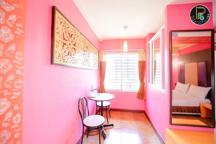 Room 11 of 25