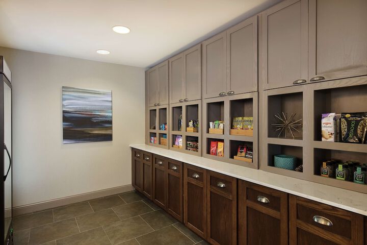 Snack bar