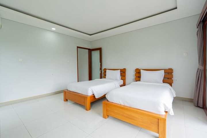 Room 40 of 131