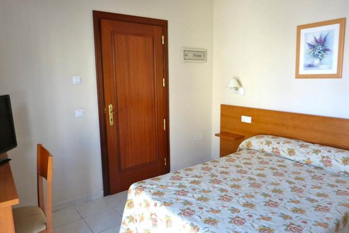 Room 8 of 30