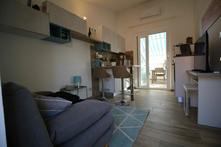Room 2 of 15
