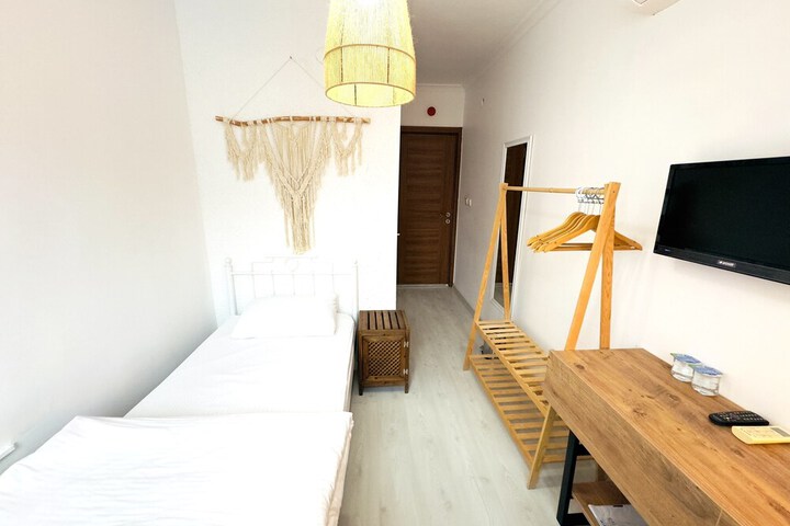 Room 15 of 73