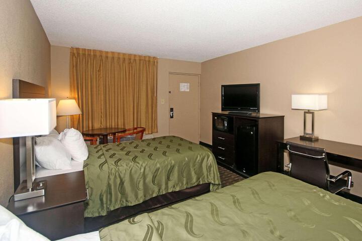 Double Accessible King Size Bed (6 of 16)