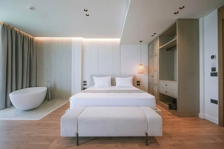 Room 14 of 50